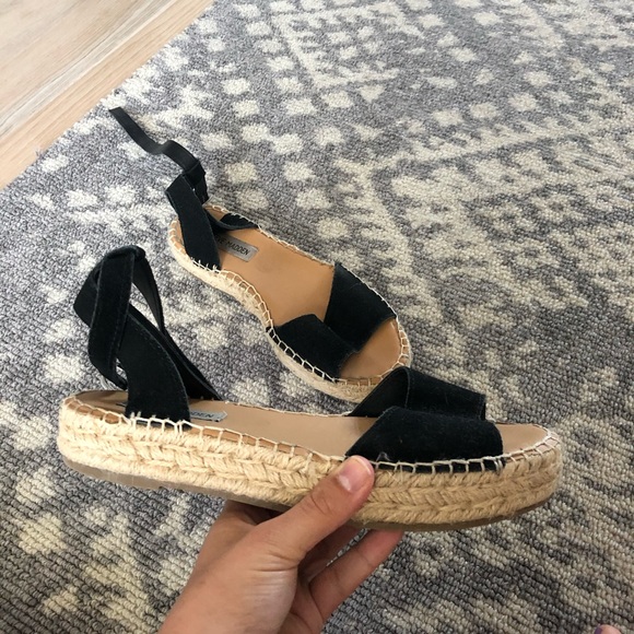 Steve Madden Shoes - Steve Madden Black Platform Sandals